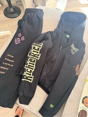 Kids Black Graphic Zip Hoodie & Jogger Set - Black
